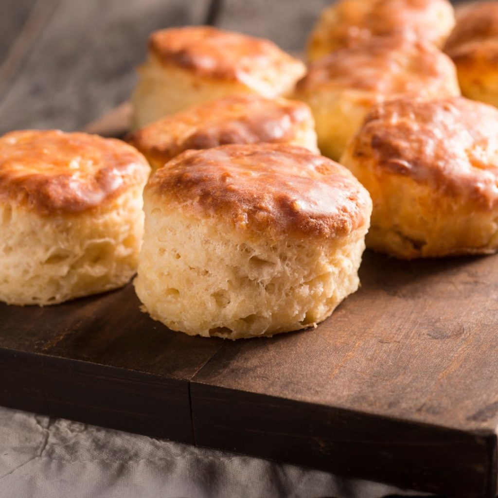 Easy Sticky Buns With Canned Biscuits Struggle Shuttle