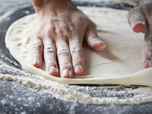 How to Stretch Pizza Dough 